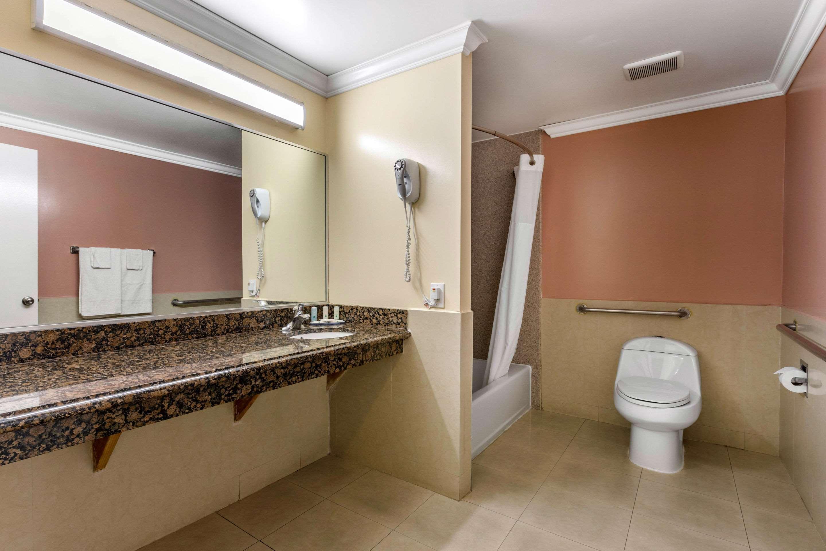Quality Inn Lomita-Los Angeles South Bay Exteriör bild